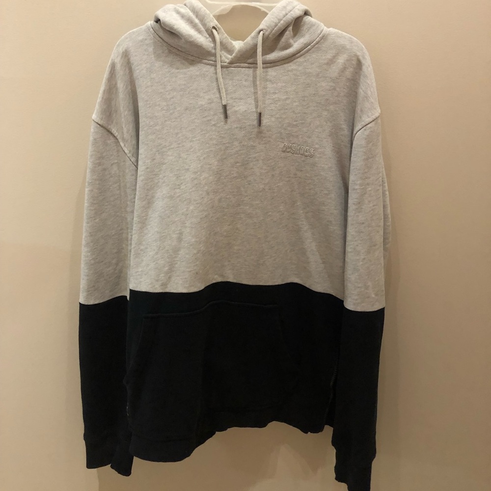 DC hoodie | size M